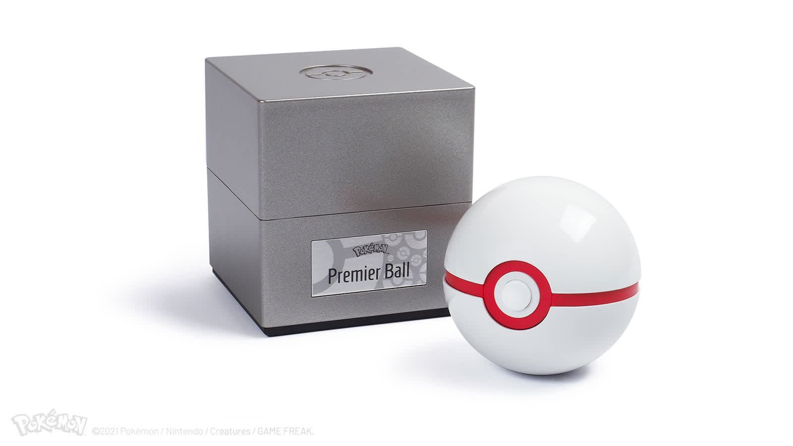 Poké Ball & Premier Ball from2007 $_57.JPG?set_id=880000500F